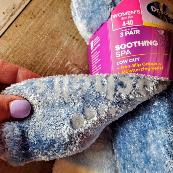 NWT Dr. Scholl's Women's Soothing Spa Socks Blue Low Cut 4-10 Shoe Size 3 Pairs - Picture 4 of 12